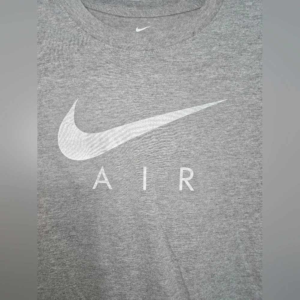 Nike Air Men's S Heather Gray T-Shirt